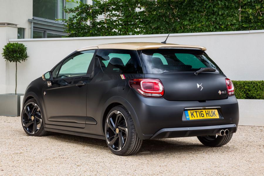  DS 3 Performance 2016 года  (UK) (фото 6 из 23)
